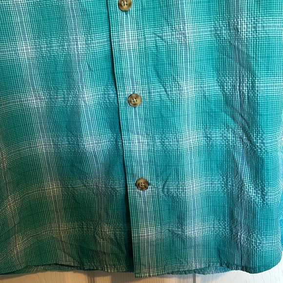 Duluth Trading Co men’s blue nylon blend button down shirt size large - Picture 5 of 8